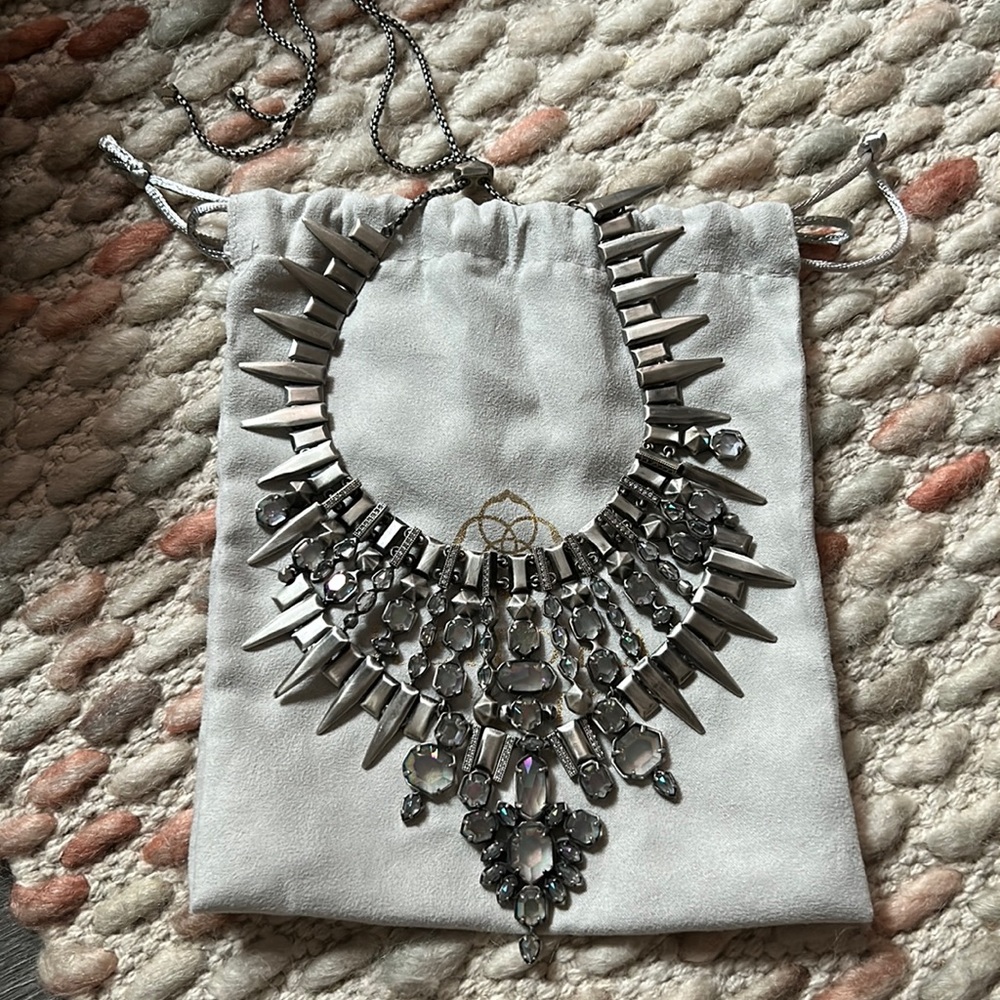 Kendra Scott Seraphina Statement Necklace